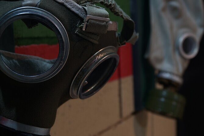 Escape Room in Guadalajara: Save the World in a Bunker - An In-Depth Look at the Experience