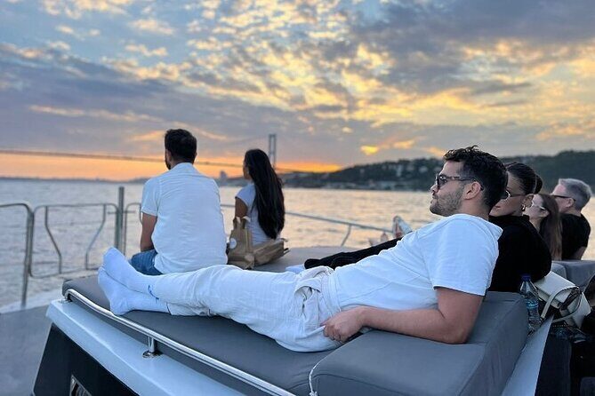 Escape the Crowds: Relaxing Sunset Cruise for 35 Guests or Less - A Closer Look at the Experience