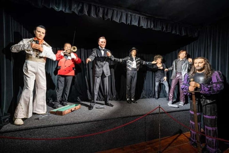 eský Krumlov: Wax Museum Entry Ticket - The ins and outs of the eský Krumlov Wax Museum