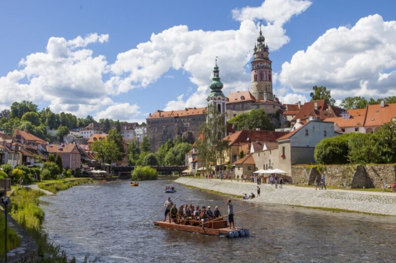 eský Krumlov: Wooden Raft River Cruise - Who Should Consider This Tour?