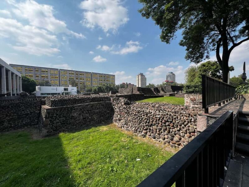 Esoteric Mexico City: Mysticism, Santeria, and Santa Muerte - Exploring Mexico Citys Mysticism, Santeria, and Santa Muerte