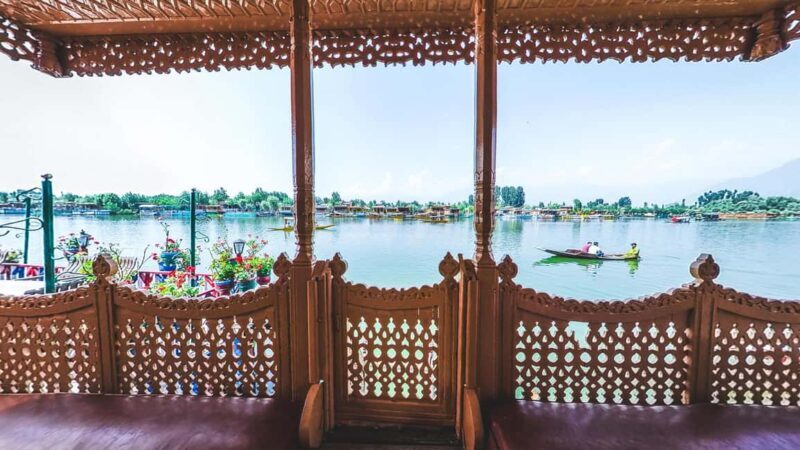 Essence of Kashmir 5 days 4 Night Accommodation With Tours - FAQ