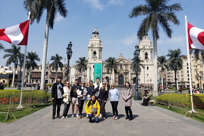 Essential Lima: Half-Day Tour with Catacombs & Pick-Up - Visiting the Historic Churches and Plazas