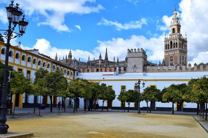 Essential Seville Tour - Neighborhoods and Final Highlights