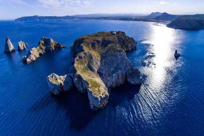 Estartit (1h 30m STOP) & Medes Islands - Super Underwater Vision - A Deep Dive into the Tour Experience