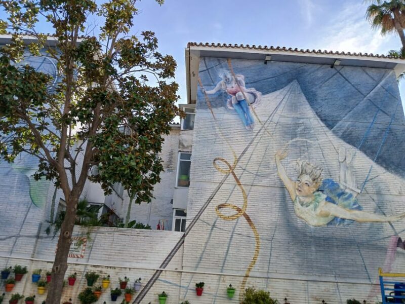 Estepona Art Murals and Tapas Walk with Local Guide - Exploring Estepona’s Artistic Streets and Tasty Nibbles