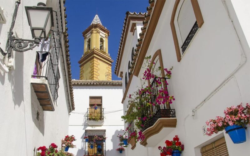 Estepona best kept secrets: City bike guided tour - The Bikes and Comfort