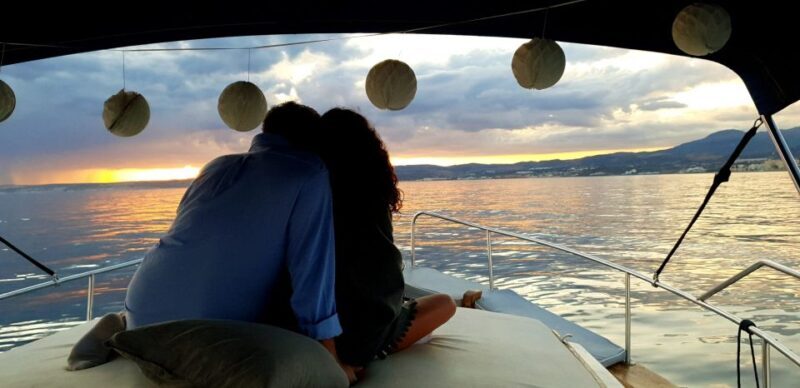 Estepona: Sunset boat trip & Cava & Tapa - Detailed Breakdown of the Experience