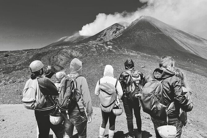 Etna excursion 3000 meters with 4x4 cable car and Trekking - An Authentic Adventure on Sicily’s Most Famous Volcano