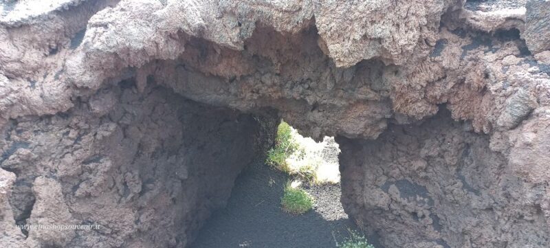 Etna: "The path among the lavas". Trekking on Mount Etna at 3000 m - Frequently Asked Questions