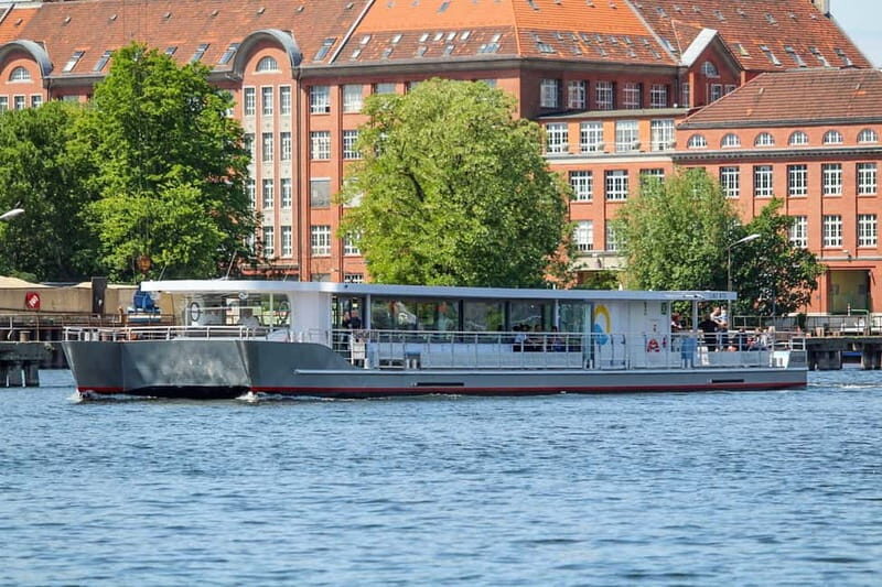 Evening Boat Tour 1.5 hour with our solarcatamaran - Key Points