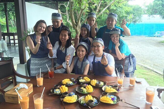 Evening Cooking Class in Traditional Pavilion with Beautiful Garden - Chiang Mai - A Closer Look at the Experience