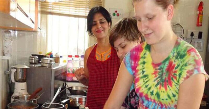 Evening Cooking Session and Dinner with an Indian Family - Detailed Breakdown of the Experience