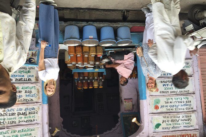 Evening Food & Bazaar Walk - Who Should Book This Experience?