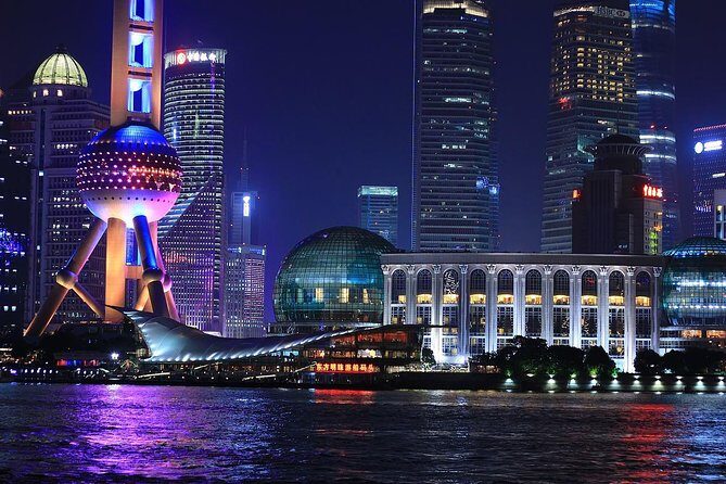 Evening Thai Dinner and Huangpu River Cruise in Shanghai - Discovering Shanghai by Night: Thai Dinner and Huangpu River Cruise