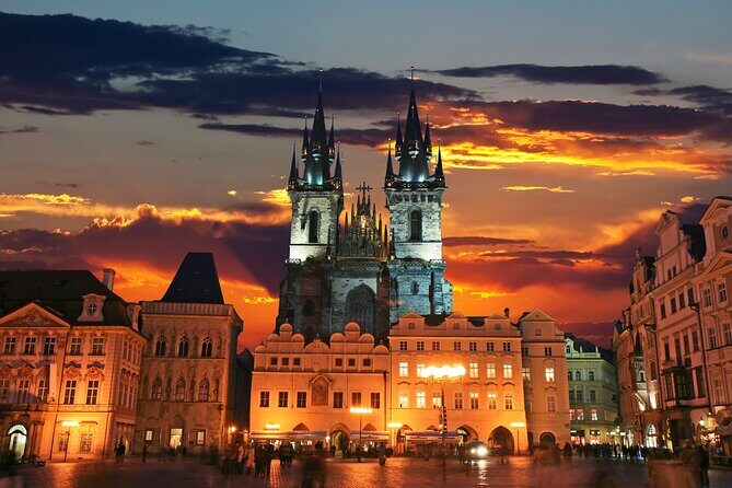 Evening View Walk in Prague - A Detailed Look at the Evening View Walk in Prague