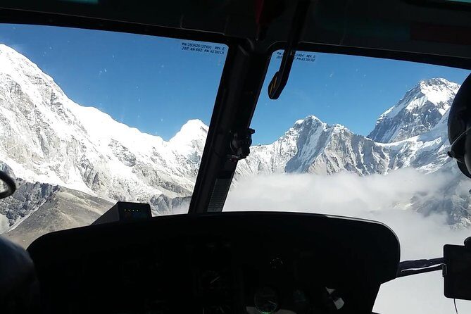 Everest Helicopter Tour from Kathmandu with landing - An In-Depth Look at the Everest Helicopter Tour