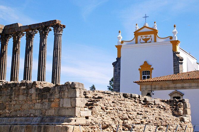Evora and Monsaraz Private Tours from Lisbon - Discovering Portugal’s Past in Comfort and Style