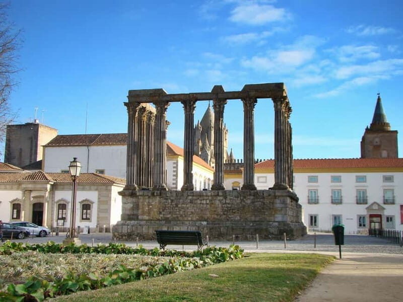 Évora Full Day Tour on a Luxury Mercedes - Exploring Évora: A Day of Medieval Charm in Portugal