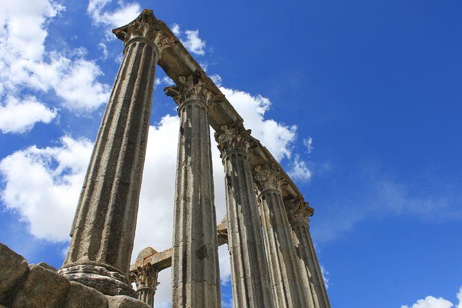 Évora & Monsaraz Wine Taste Small-Group Full Day Tour - Discovering Portugal’s Cultural Gems in Évora & Monsaraz