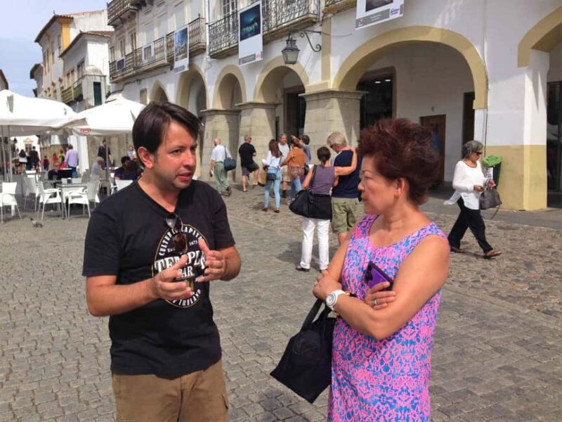 Évora: Small Group Tour with Chapel of Bones "Skip the Line" - Exploring Évora with a Local Guide: A Closer Look