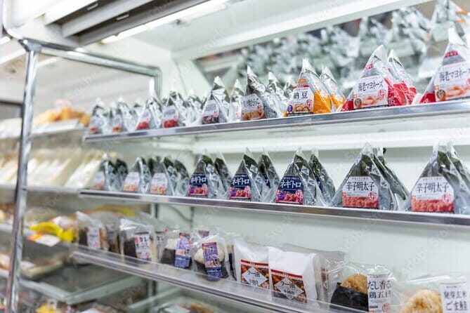 Excellent onigiri, karaage, and miso soup dishes in Tokyo - Authenticity and Local Flavor