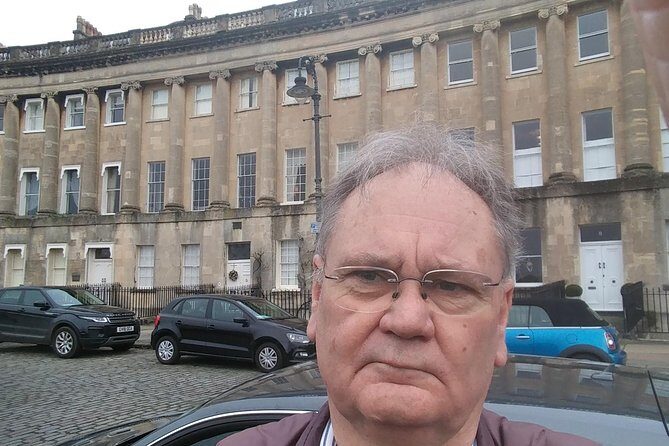 Exceptional Bath tour guide making your visit splendidly memorable. - Key Points