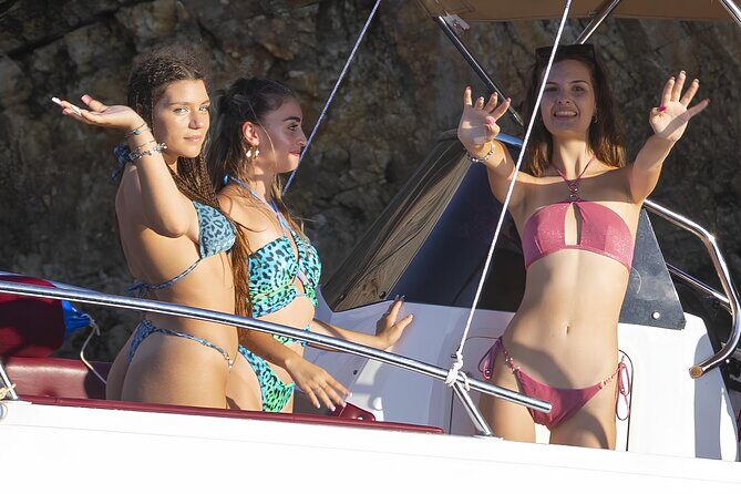 Exclusive 1.5-Hour Boat Party in Polignano a Mare - Key Points
