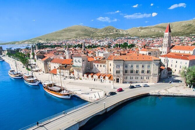 Exclusive Blue Lagoon Luxury Boat Tour from Split - Key Points: