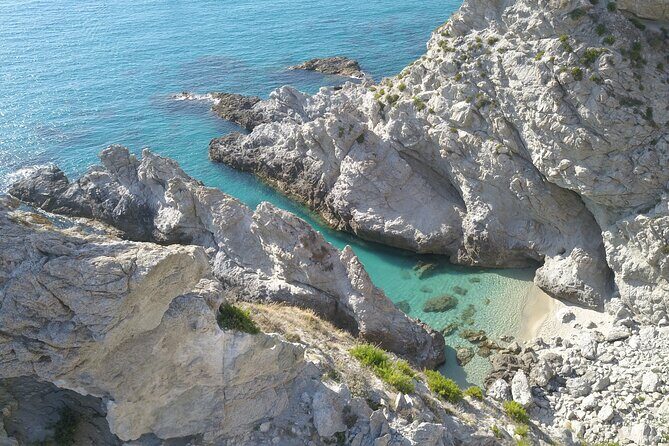 Exclusive boat tour for up to 9 people, beautiful Tropea - Who This Tour Is Perfect For