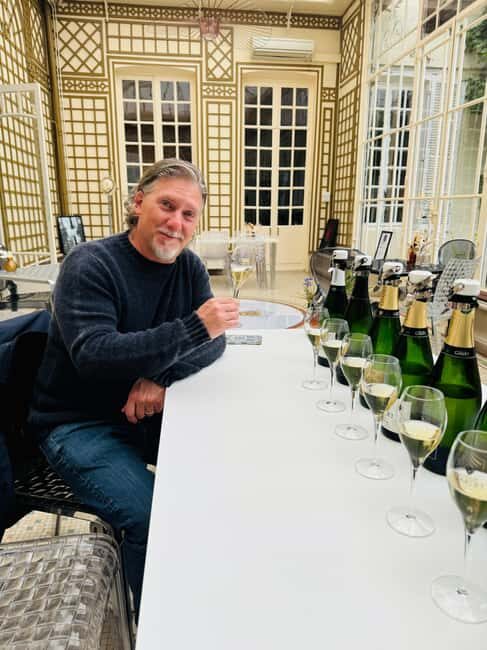 Exclusive Champagne tour: 2 family houses and restaurant - A Closer Look at the Champagne Experience