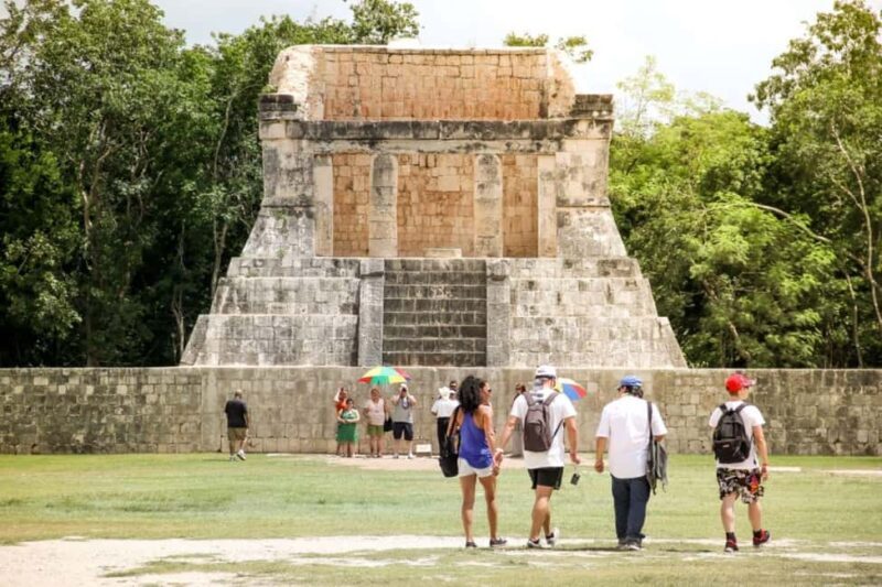 Exclusive Chichen Itza & Saamal Cenote Adventure with Lunch - Exploring the Highlights in Detail