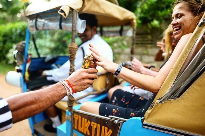 Exclusive : Colombo Sunset City Safari by TukTuk - An In-Depth Look at the Colombo Sunset City Safari by TukTuk