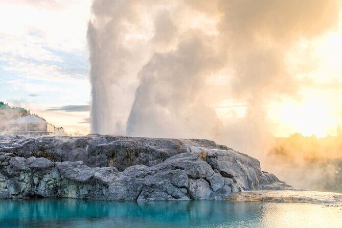 Exclusive Day Trip from Te Puia to Wine Tasting and Redwoods - Exploring Rotorua: Geothermal Marvels and Scenic Vistas