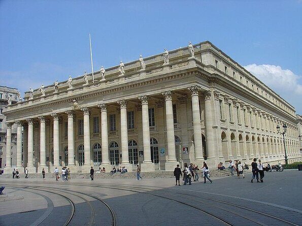 Exclusive ! Discover Vibrant Bordeaux at Night :Night Tour! - Discover Vibrant Bordeaux at Night: An Enchanting Guided Tour
