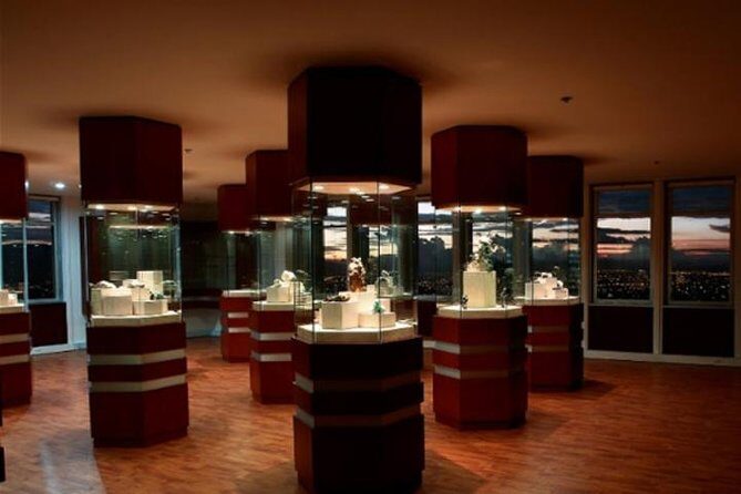 Exclusive Emerald Tour in Bogota - Exclusive Emerald Tour in Bogotá: A Sparkling Journey into Colombia’s Most Famous Gem