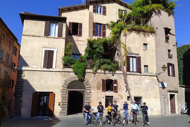 Exclusive Enogastronomy Tour Wine and food tasting - A Taste of Rome: The Exclusive Enogastronomy Tour
