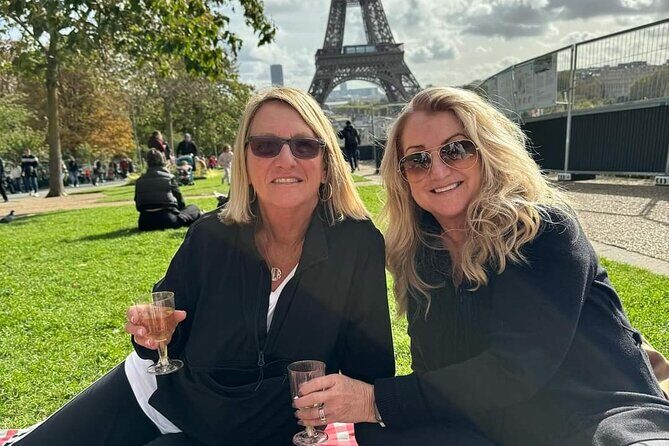 Exclusive Gourmet Picnic Experience at the Eiffel Tower - FAQs