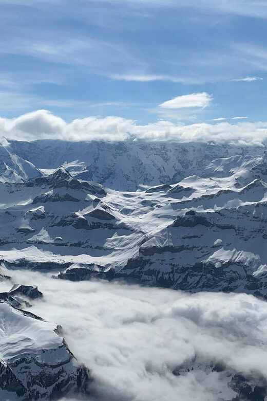 Exclusive helicopter-tour for 4 people to the Swiss Alps - The Experience in Detail: What You Can Expect