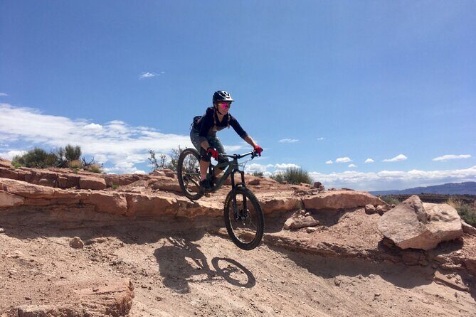 Exclusive Intermediate Advanced Private Guided Mountainbike Tour - An Honest Look at the Moab Mountain Bike Tour