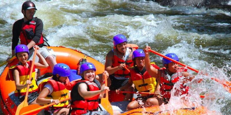 Exclusive Kitulgala: Whitewater Rafting with Lunch - Exciting Whitewater Adventure in Kitulgala: Rafting with a Local Guide