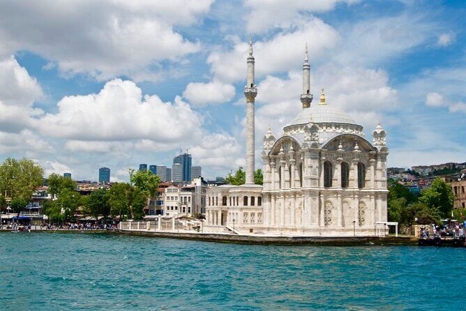 Exclusive Luxury Yacht Bosphorus Sightseeing Cruise in Istanbul - Final Thoughts