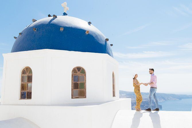 Exclusive Photo Session - 1hour - A Closer Look at the Exclusive 1-Hour Photo Session in Santorini