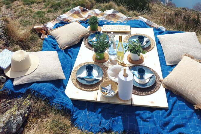 Exclusive Picnic in the Foothills of the Alps with the Lake Views - A Close Look at the Experience