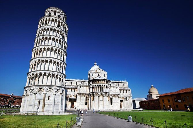 Exclusive Private Shore Excursion from Livorno port to Pisa and Lucca - Summary
