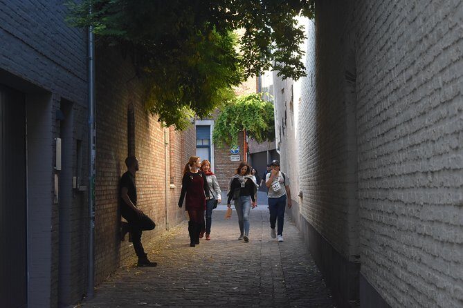 Exclusive PRIVATE Walking Tour of Bruges - The Sum Up