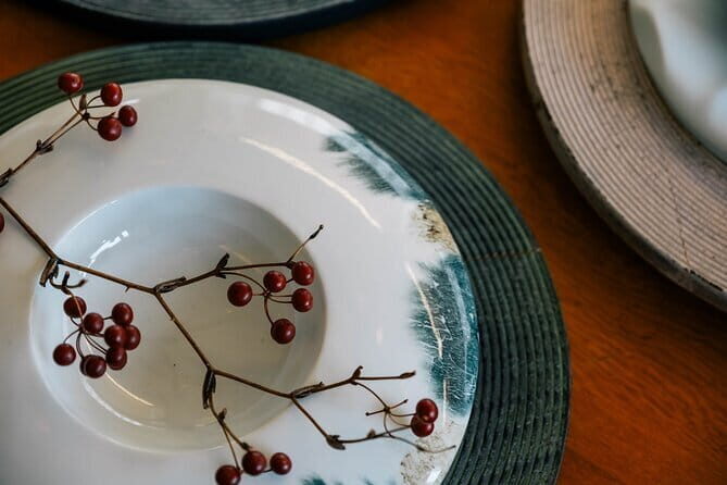 Exclusive Studio Tour Experience Tableware for World Class Chefs - Key Points
