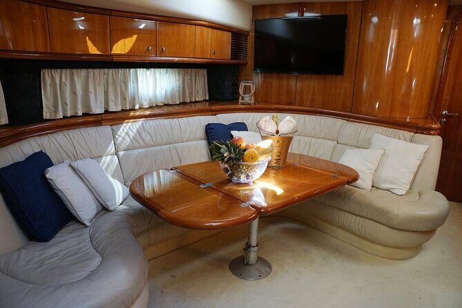 Exclusive Yacht Rental in Barcelona - Key Points