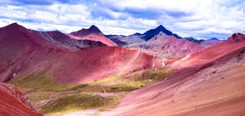 Excursion Ausangate 7 Lagoons/Rainbow Mountain 2 days+Hostel - A Closer Look at the 2-Day Adventure