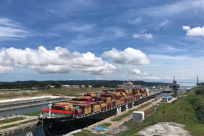 Excursion of the Panama Canal Miraflores Lock, Aguas Claras - A Deep Dive into the Panama Canal Tour Experience
